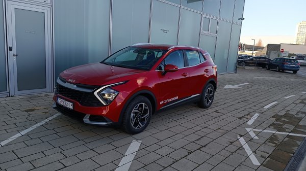 Kia Sportage 1.6 T-GDi 150 KS sa 6-brzinskim ručnim mjenjačem razine opreme Fresh i pogonom na prednja dva kotača