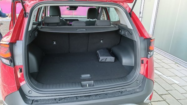 Kia Sportage 1.6 T-GDi 150 KS sa 6-brzinskim ručnim mjenjačem razine opreme Fresh i pogonom na prednja dva kotača