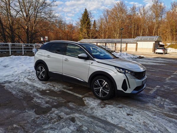 Peugeot 3008 Hybrid 225 e-EAT8 Road Trip