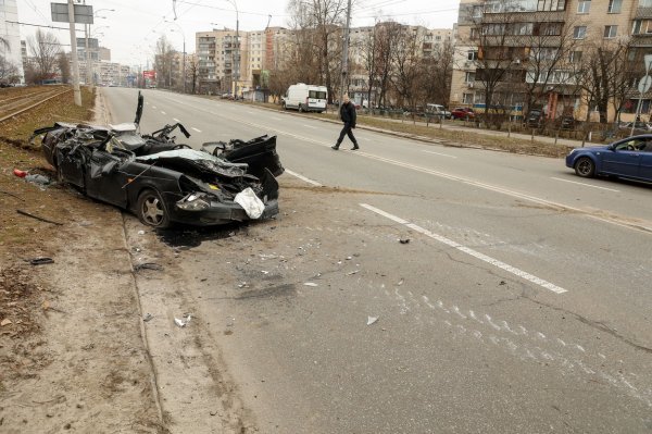 Pregaženo vozilo u kojem je vozač srećom preživio