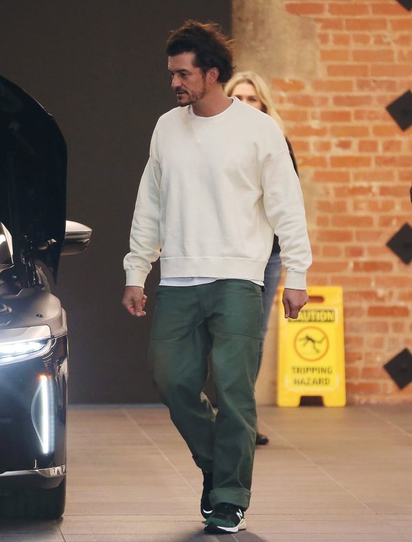 Orlando Bloom se počastio novim automobilom