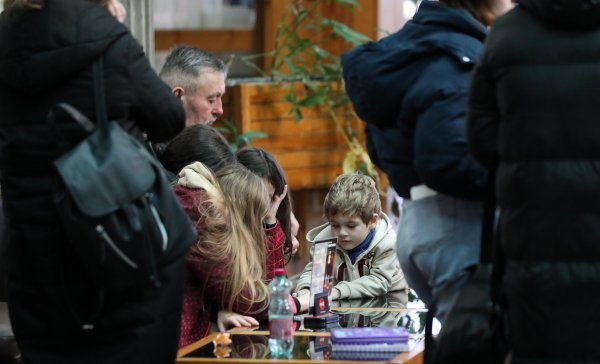 Prvi val izbjeglica iz Ukrajine stiže u Hrvatsku, smješteni u motelu Plitvice