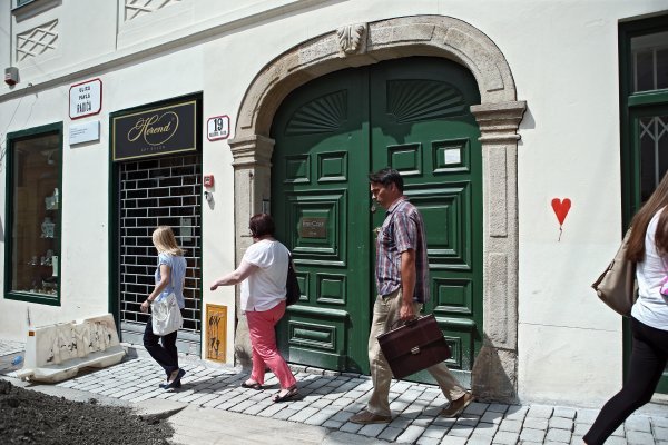 U tunel Grič može se ući i kroz dvorište iz Radićeve na broju 19