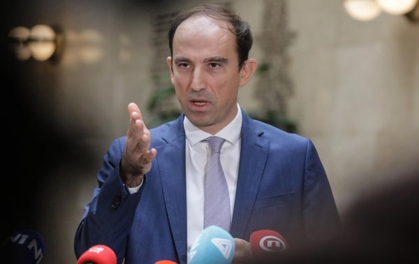 Viceguverner HNB-a Roman Šubić o moratoriju Sberbanke