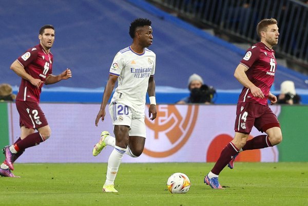 Real Madrid - Real Sociedad (La Liga, 27. kolo)