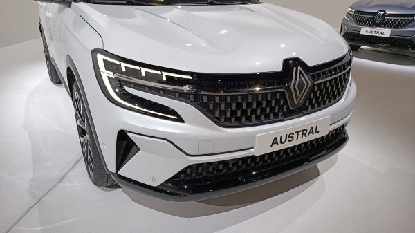 Renault Austral: kompaktni SUV C segmenta