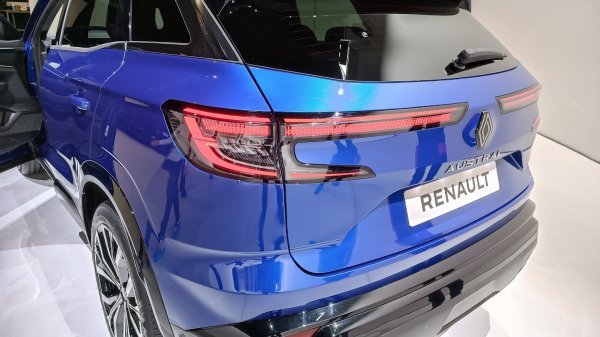 Renault Austral: kompaktni SUV C segmenta