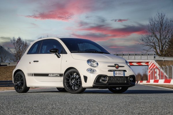 Abarth 695 Competizione