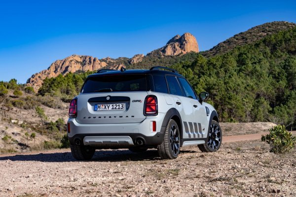 MINI Cooper S Countryman ALL4 Untamed Edition