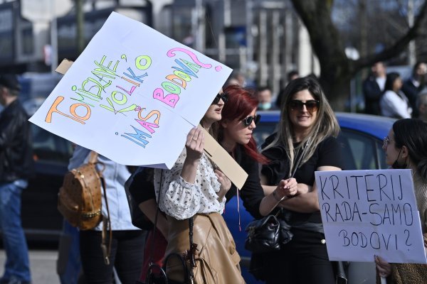 Prosvjed protiv otkaza u Holdingu