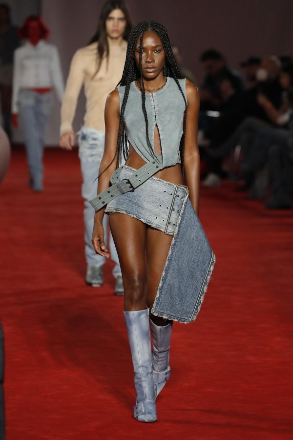 Diesel Milano Fashion week jesen zima 2022