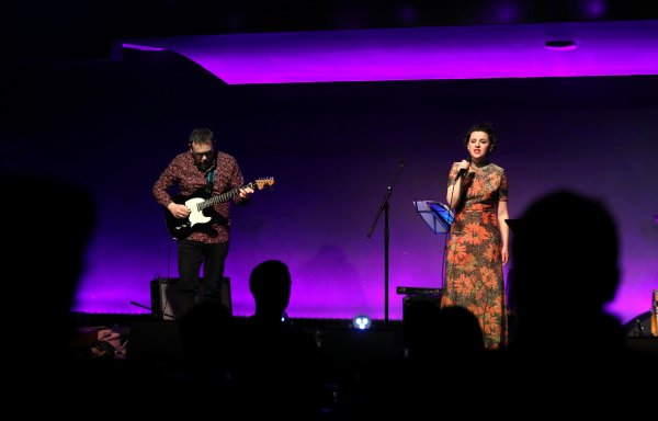 Maja Posavec i gitarist Ivan Kapec već četiri godine u Zagrebu redovito održavaju vrlo posjećen program nazvan 'Večer s Cohenom'