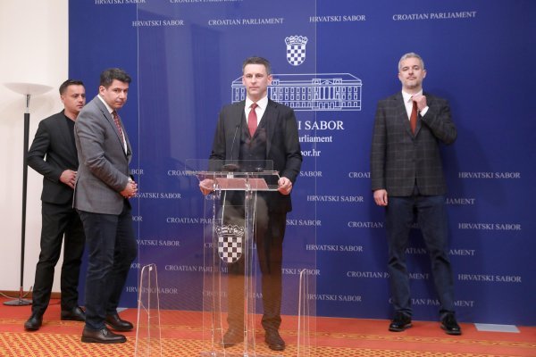 Konferencija za medije Mosta o odluci Odbora za ustav o provjeri ustavnosti referendumskih pitanja