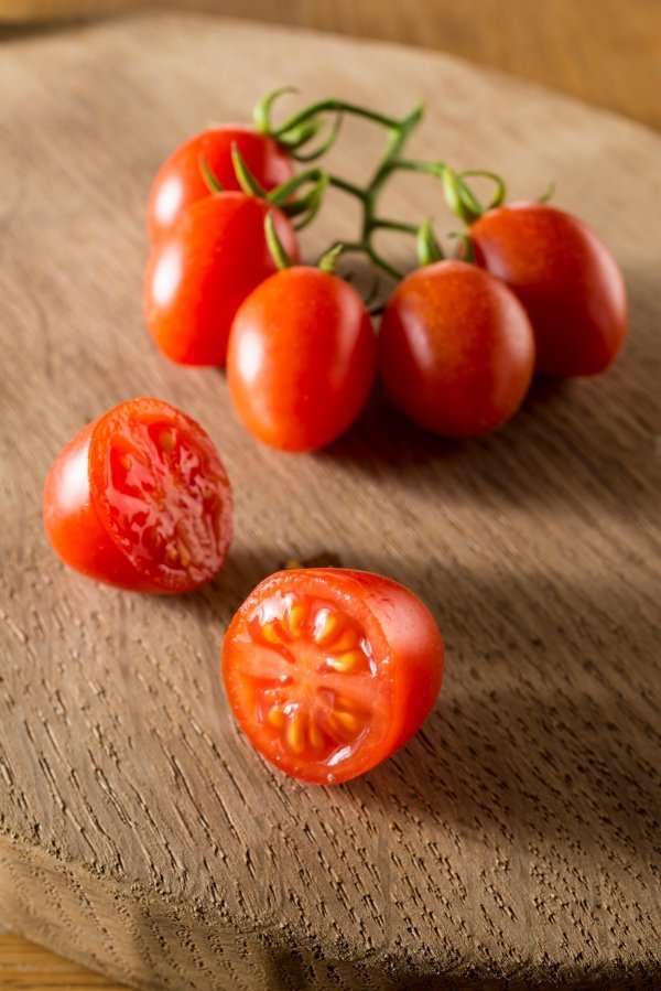 Koliko će dugo izdržati na sobnoj temperaturi, ovisi o zrelosti pojedine rajčice