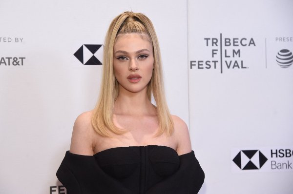 Nicola Peltz
