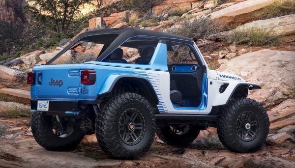 Jeep Wrangler Magneto 2.0 Concept