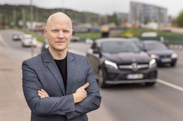 Matas Buzelis, stručnjak za automobilsku industriju i voditelj komunikacija u tvrtki specijaliziranoj za podatke o automobilima carVertical