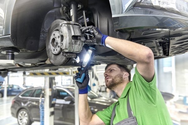 Ako vaše kočnice ne prestanu cviljeti, problem može riješiti ovlašteni servis