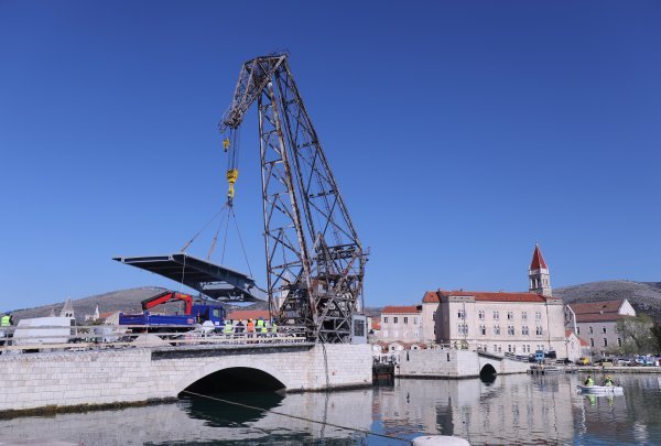 Počela montaža Čiovskog mosta