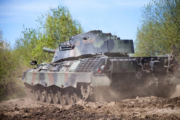 Tenk Leopard 1