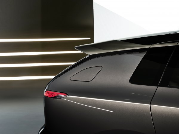 Audi predstavio urbansphere koncept