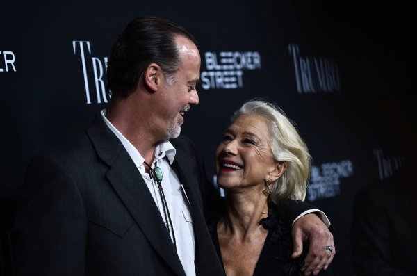 Rio Hackford, Helen Mirren