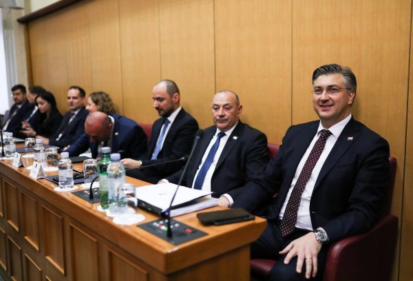 Zagreb: Sabor 11. sjednicu počeo aktualnim prijepodnevom