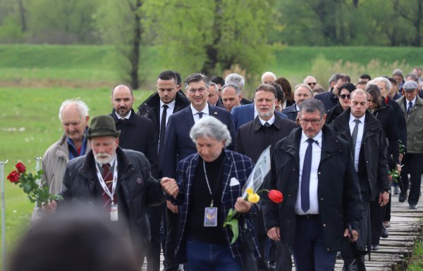 Andrej Plenković u Jasenovcu