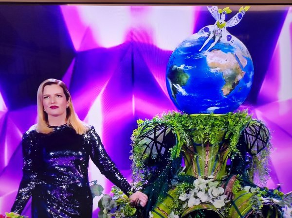 Antonija Blaće sa Sandrom Bagarić u showu 'Masked Singer'