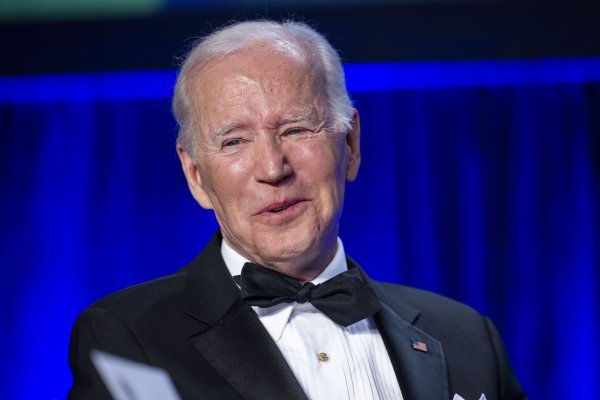 Joe Biden na večeri s dopisnicima iz Bijele kuće