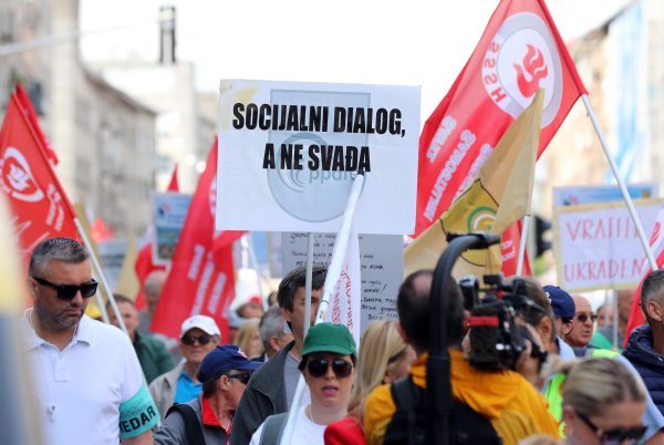 Sindikalni prvomajski marš u Zagrebu