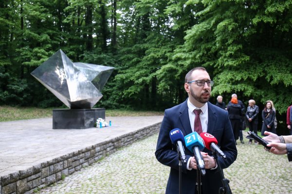 Polaganje vijenaca za Dan oslobođenja Zagreba