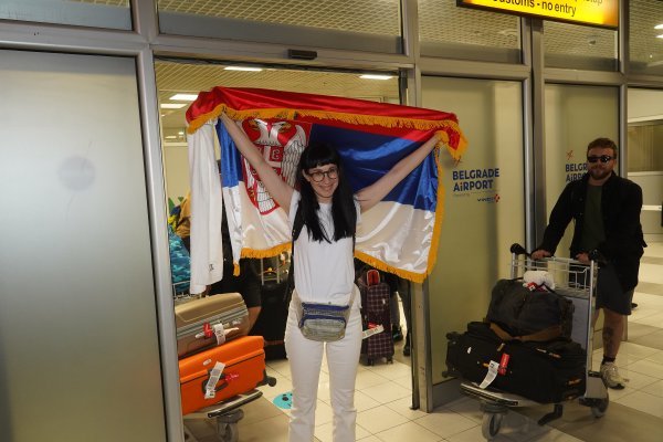 Povratak Konstrakte iz Italije nakon osvojenog petog mjesta na Eurosongu