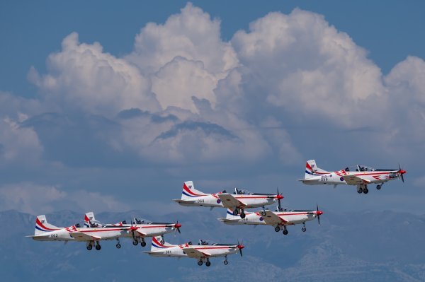 U programu Krila Oluje dvojica novih akrobatskih pilota