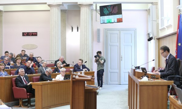 SDP-ov prijedlog zakona o prekidu trudnoće nije dobio potreban broj glasova u Saboru 