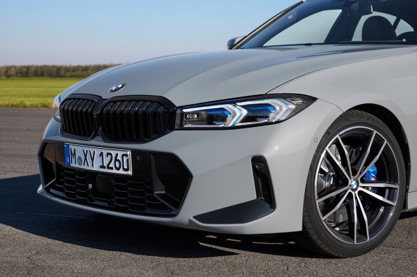 BMW serije 3 limuzina