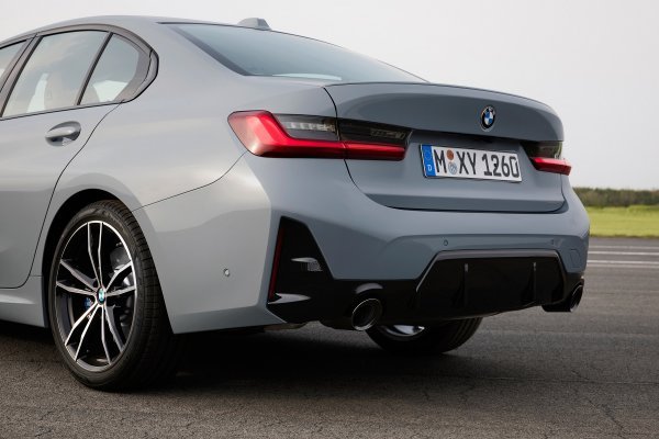 BMW serije 3 limuzina