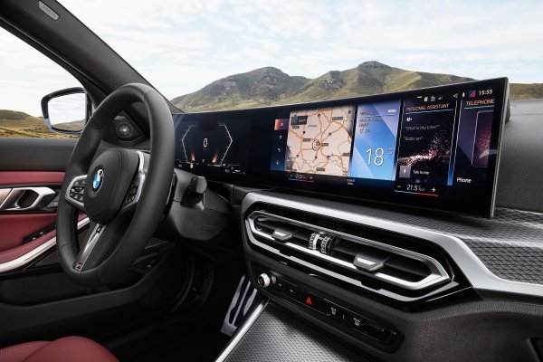 BMW serije 3 limuzina