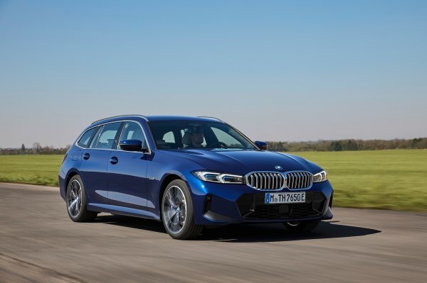BMW 330e Touring