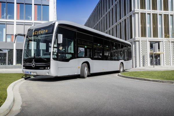 Toyotini moduli gorivnih ćelija u Mercedes-Benz eCitaro Range Extender-u: Kombinacija baterije i gorivnih članaka za povećanje dometa eliminira potrebu za međupunjenjima strujom tijekom vožnji