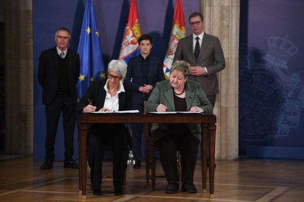 Prošlog mjeseca Srbija i Stellantis potpisali su ugovor vrijedan 190 milijuna eura za proizvođača automobila za proizvodnju električnog vozila u Kragujevcu