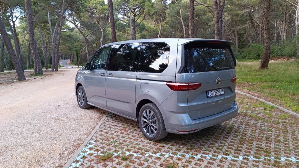 VW Multivan Life 1.4 TSI eHybrid DSG