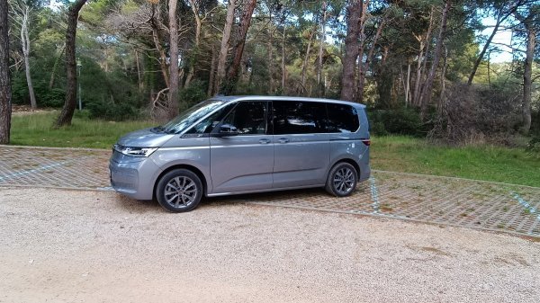 VW Multivan Life 1.4 TSI eHybrid DSG