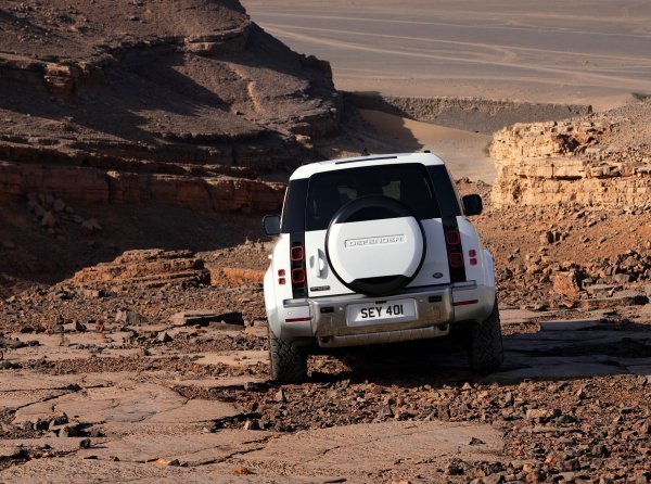 Land Rover Defender 130