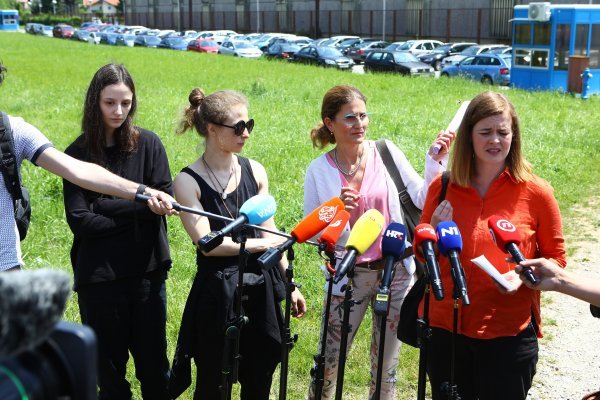 Članice Pussy Riot i odvjetnica Lina Budak