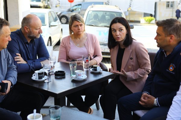 Ministrica Marija Vučković obišla područje pogođeno tučom