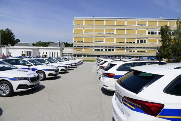 MUP preuzeo prvih 50 policijskih Škoda Octavia