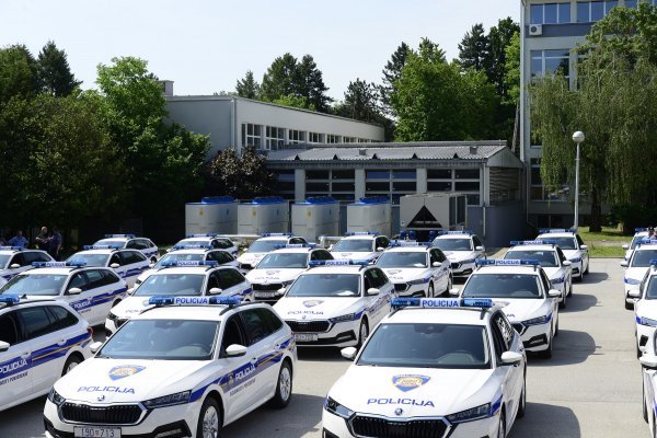 MUP preuzeo prvih 50 policijskih Škoda Octavia