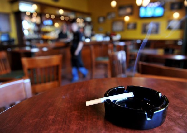 Zabrana e-cigareta mogla bi ostaviti posljedice i na ugostitelje 