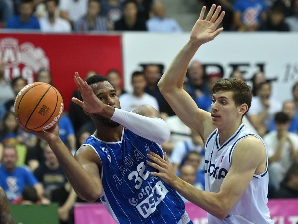 Košarka; peta utakmica finale serije Cibona - Zadar 56:51